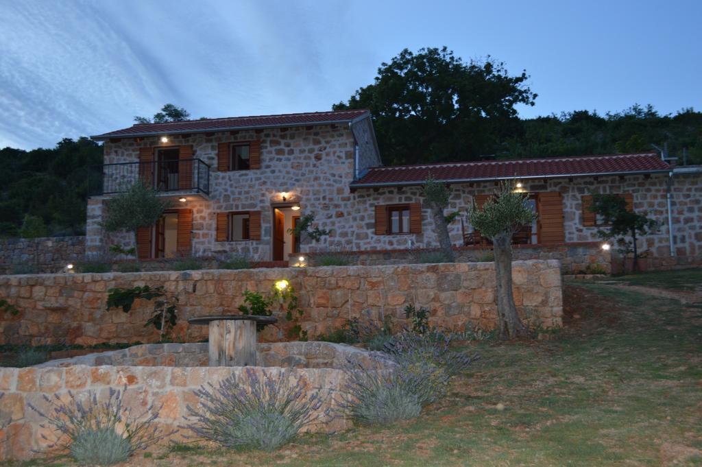 Villa Mara - Secluded House With Breathtaking View- Seline, Starigrad Paklenica Екстер'єр фото